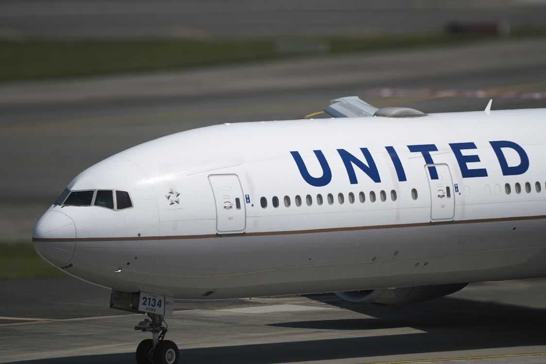 United Airlines Introduces Relax Row Economy Seats That Turn Into a Couch on International Flights