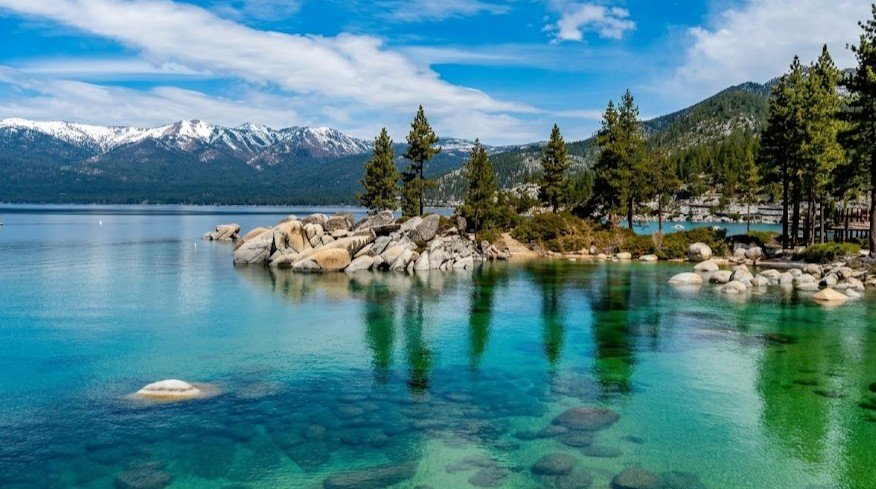 North America’s Oldest Lake is a Crystal Clear Vacation Haven, But There is Something Surprising About It