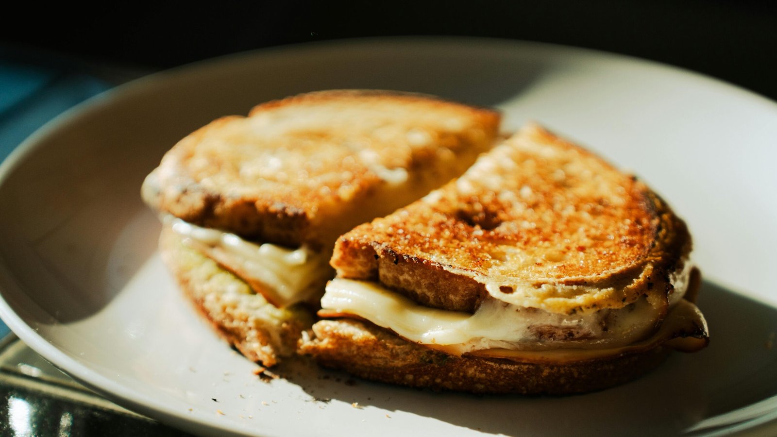 Jackie Kennedy’s Favorite Sandwich Breaks Every Rule of What People Call Good Food Today